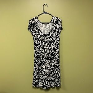 Light & Flowy Flowery Black & White Dress